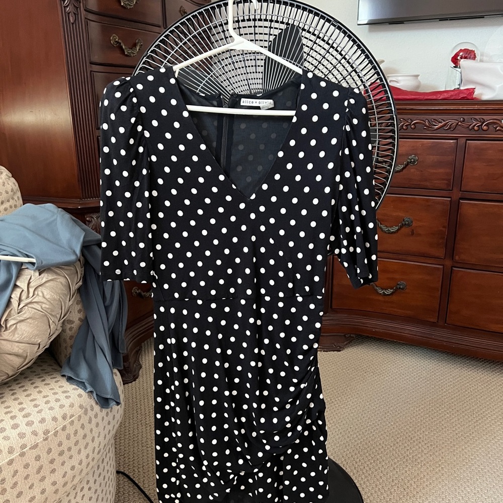 Alice +Olivia black polka dot dress size 8 worn once